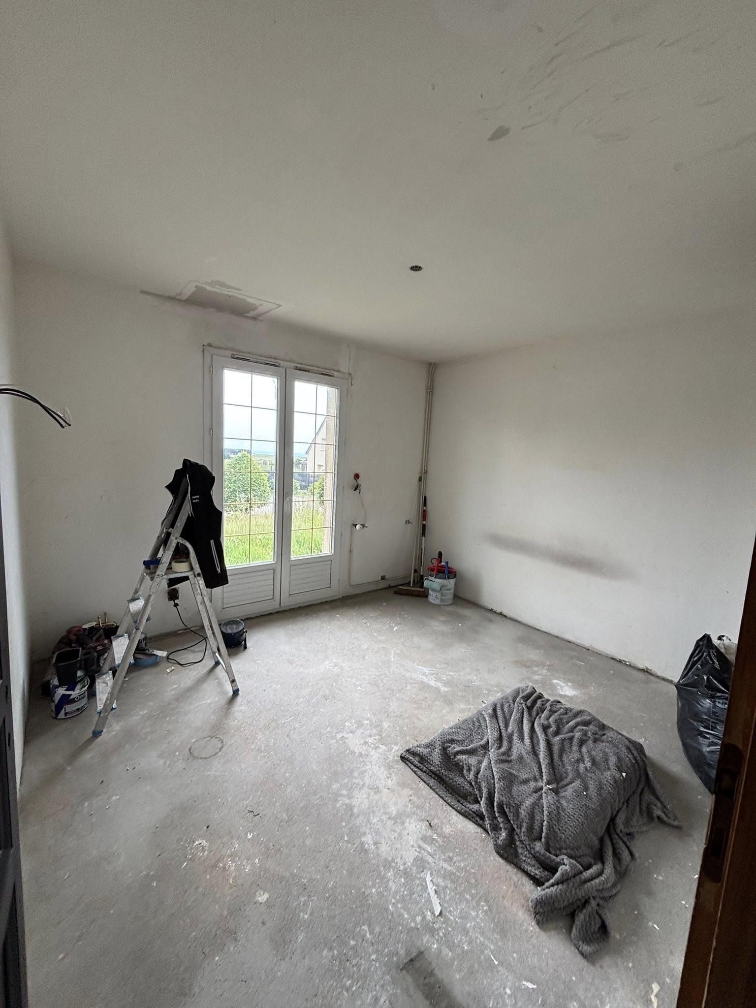 Renovation peinture de chambre en Seine-Maritime par Guillaumes Services