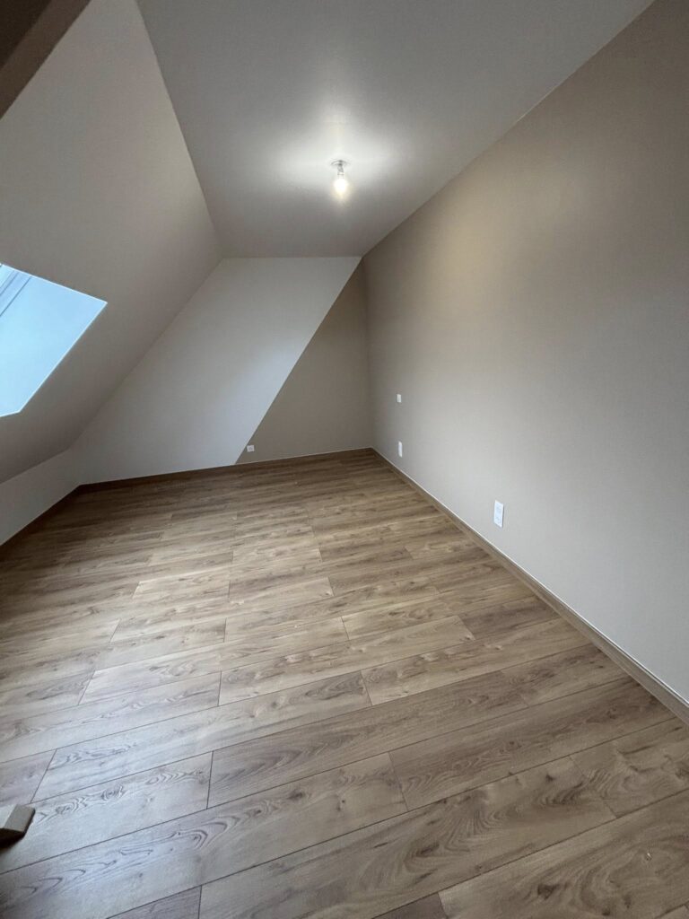 Application d'enduit lisse interieur a Neufchatel par Guillaumes Services